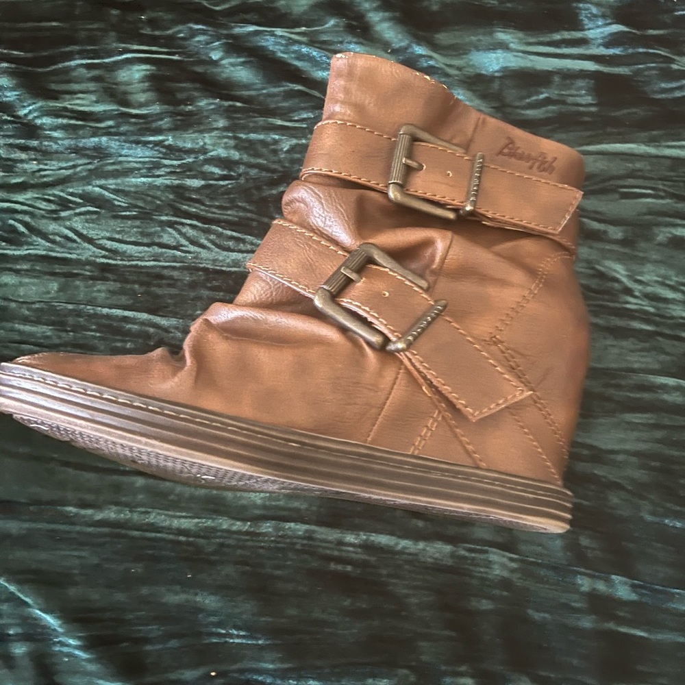 Blowfish boots